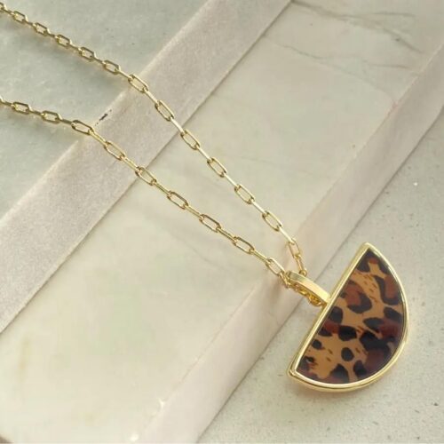 Colar Cartier Meio Círculo Animal Print