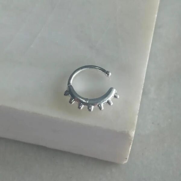 PIERCING FAKE SPIKER