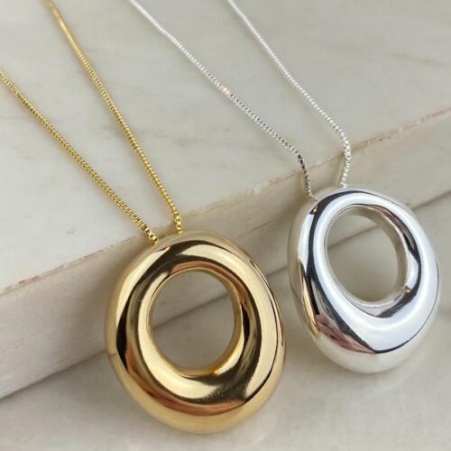 Colar Veneziana Pingente Oval Vazado Maciço