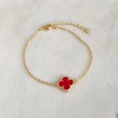 Pulseira Trevo Vermelho Resinado