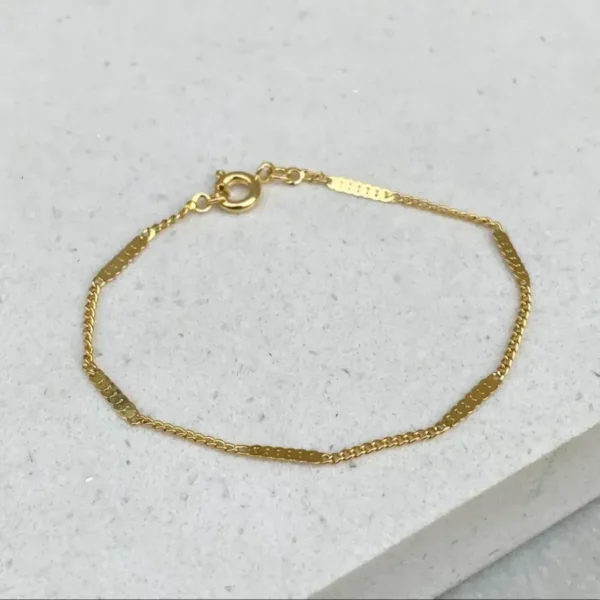 PULSEIRA INFANTIL ELOS E PLAQUINHA PEQUENA