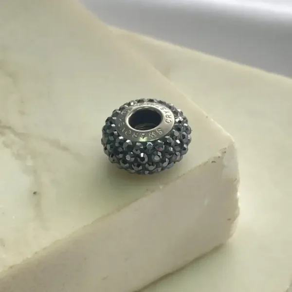 PINGENTE BERLOQUE SWAROVSKI CRYSTALS PRETO