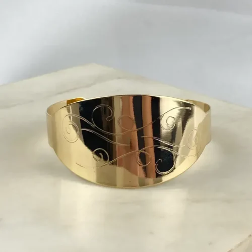 BRACELETE LISO OVAL COM RISCOS TRABALHADOS