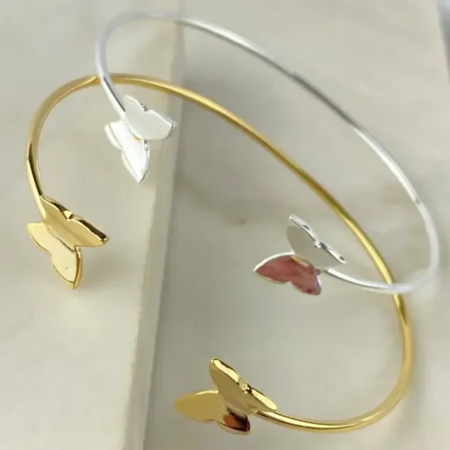Bracelete Liso com Borboleta Pequena